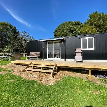 Cosy Cabin To Stay Even Better Than Glamping Pukekohe Esterno foto