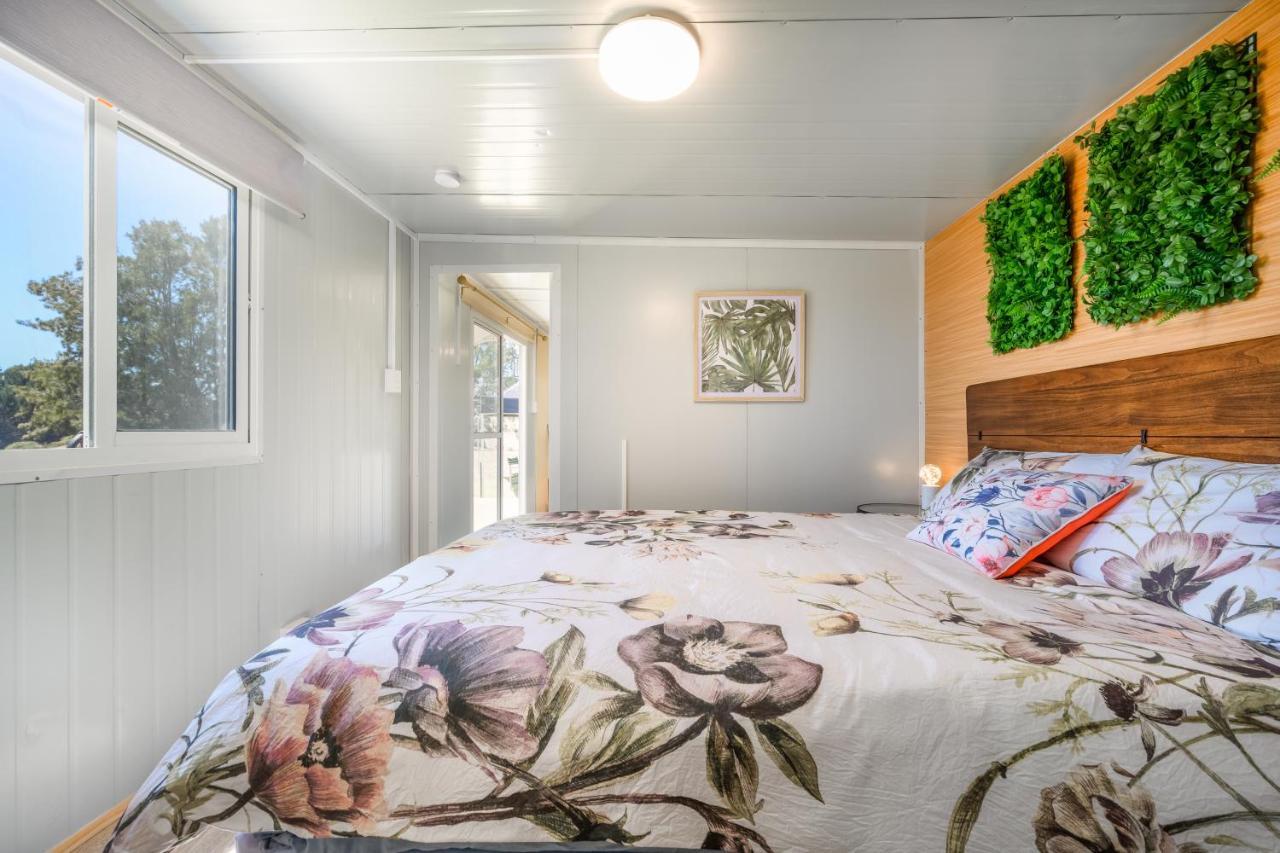 Cosy Cabin To Stay Even Better Than Glamping Pukekohe Esterno foto